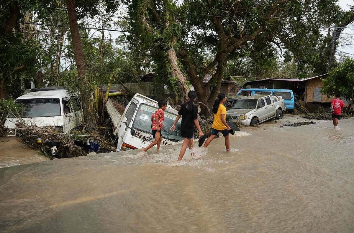 7 Dead, Thousands Displaced: Deadly Landslides and Floods Hit Surigao del Sur as Storm Slams Visayas-Mindanao